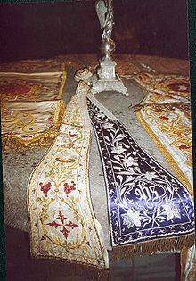 Étole bleue blanc.jpg